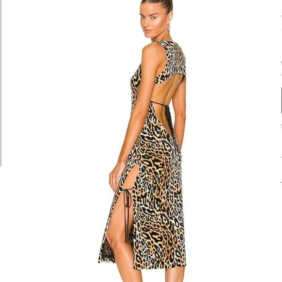 h:ours Dresses & Skirts - NWOT h:ours Kori Midi Dress in leopard size small